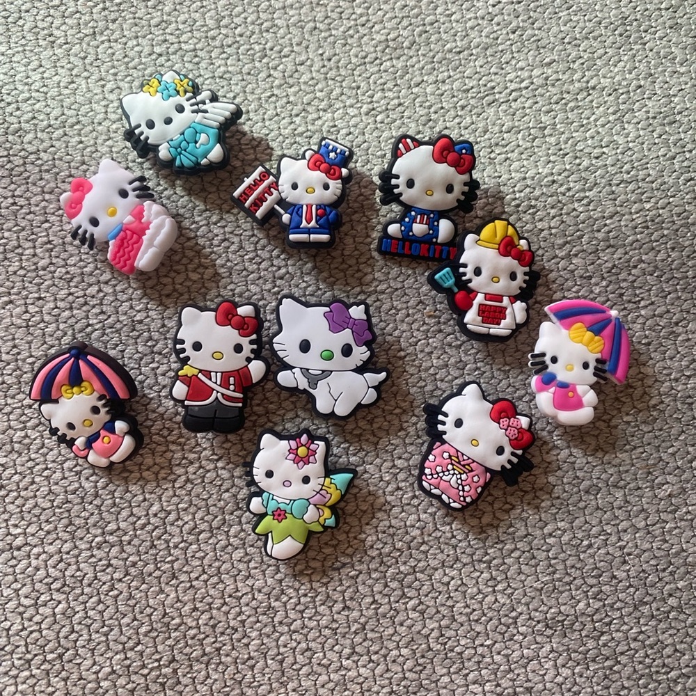 Hello Kitty Croc Charms